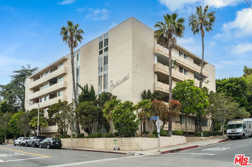 7309 Franklin Ave, Los Angeles CA  90046-2261 exterior