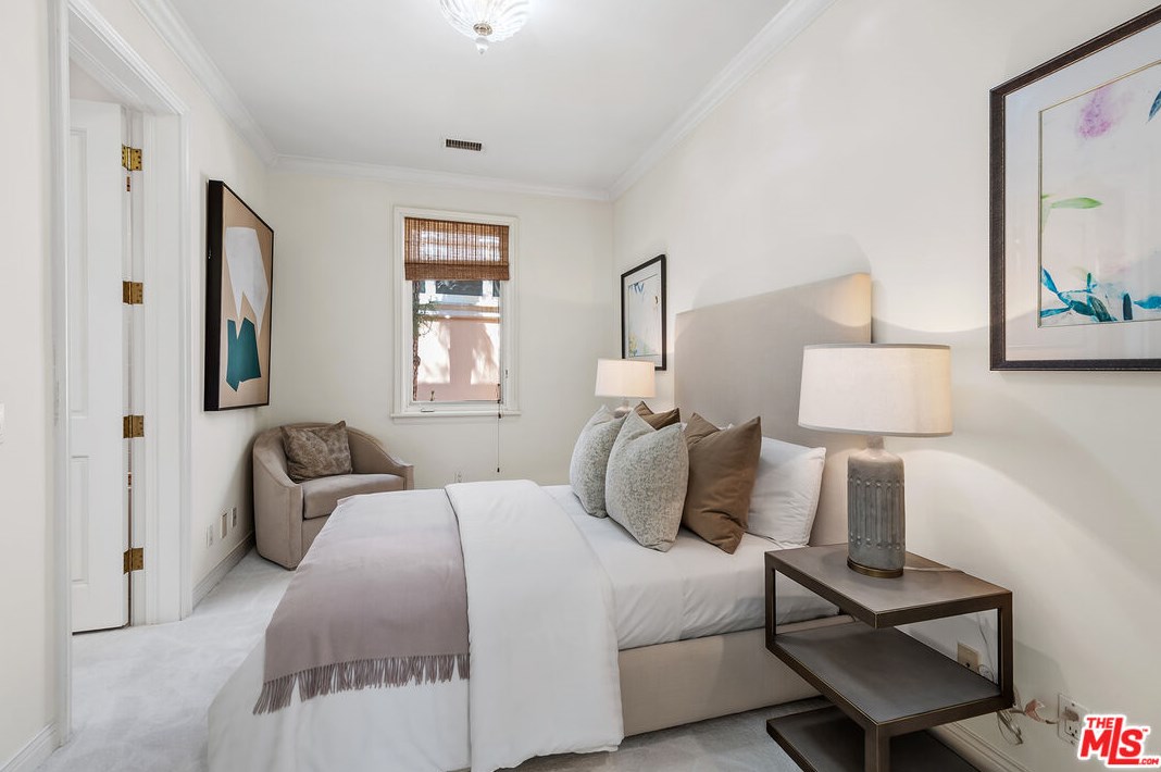 10248 Century Woods Dr, Los Angeles CA  90067-6304 exterior