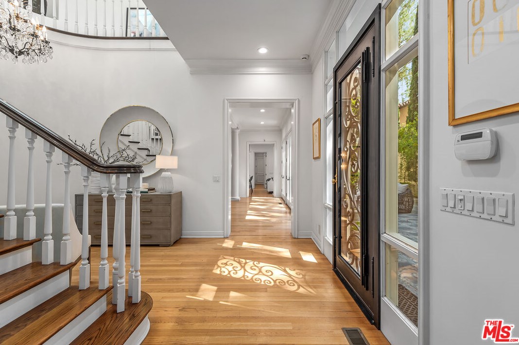 10248 Century Woods Dr, Los Angeles CA  90067-6304 exterior