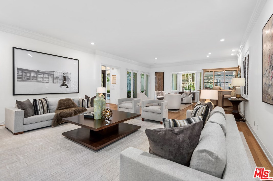 10248 Century Woods Dr, Los Angeles CA  90067-6304 exterior