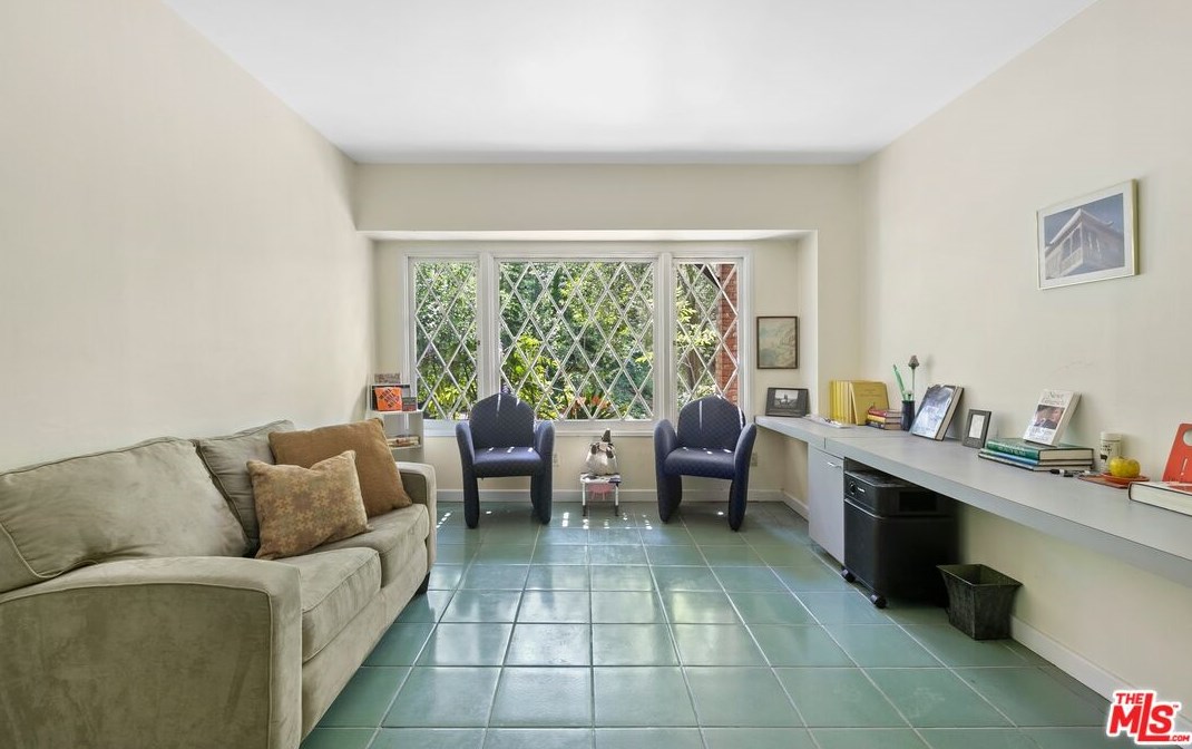 3030 Antelo View Dr, Los Angeles CA  90077-1608 exterior