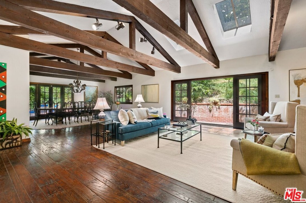 3030 Antelo View Dr, Los Angeles CA  90077-1608 exterior