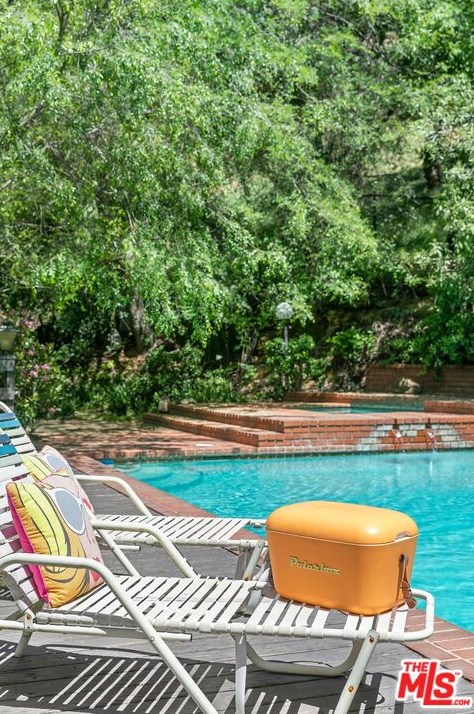 3030 Antelo View Dr, Los Angeles CA  90077-1608 exterior