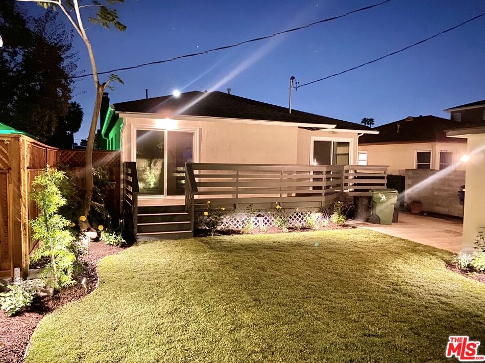 3951 Coolidge Ave, Los Angeles CA  90066-5007 exterior