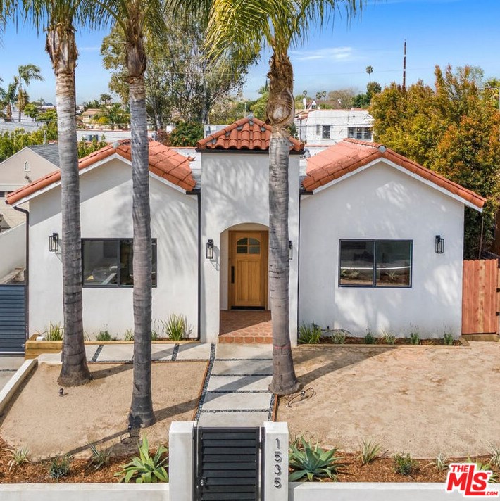 1535 Ellsmere Ave, Los Angeles CA  90019-3825 exterior