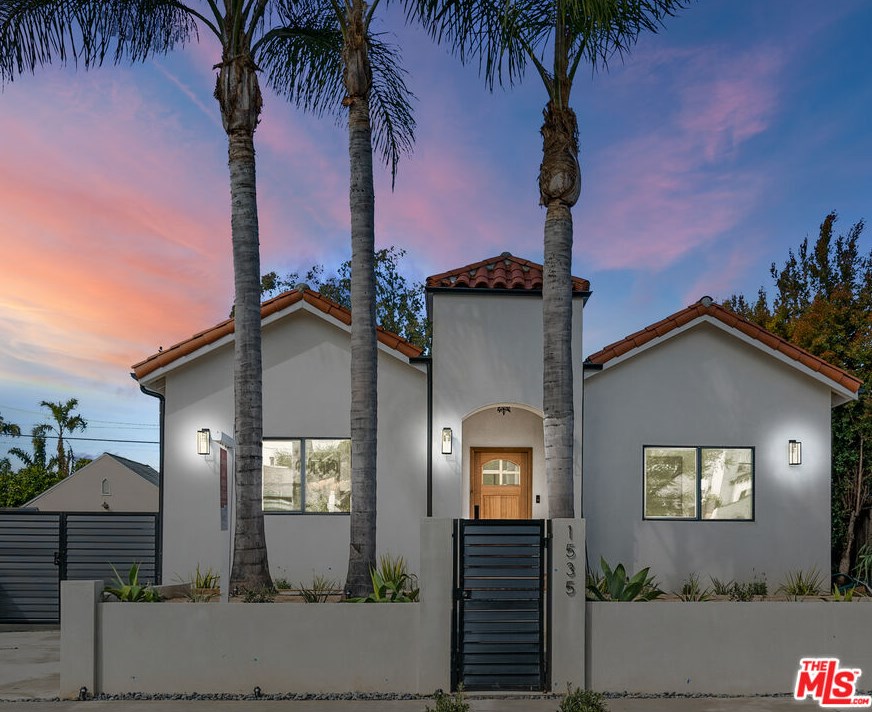 1535 Ellsmere Ave, Los Angeles CA  90019-3825 exterior