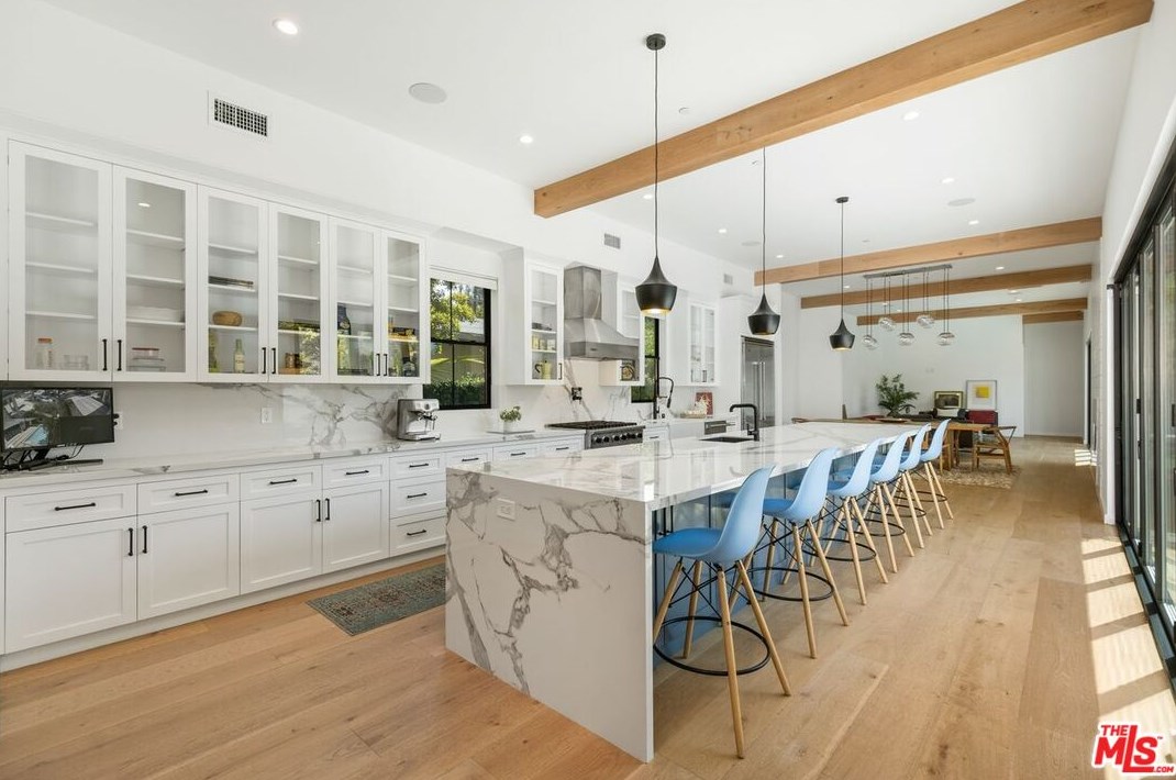 8898 Hubbard St, Los Angeles CA  90232-2402 exterior