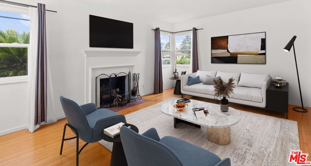 3472 Colonial Ave, Los Angeles CA  90066-1814 exterior