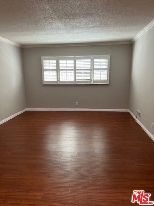 5410 57 St, Los Angeles CA  90011-5025 exterior