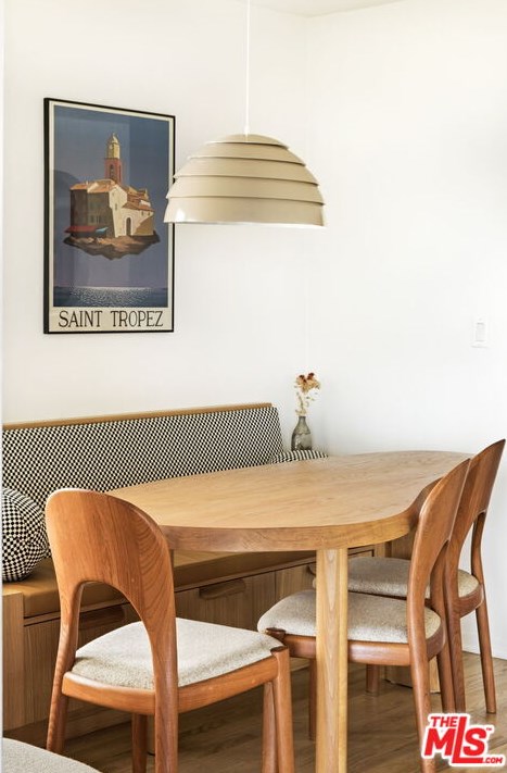 2133 Mayview Dr, Los Angeles CA  90027-4635 exterior