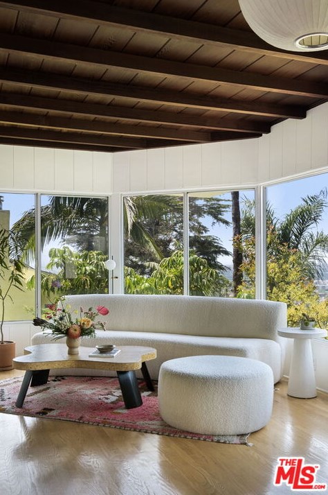 2133 Mayview Dr, Los Angeles CA  90027-4635 exterior