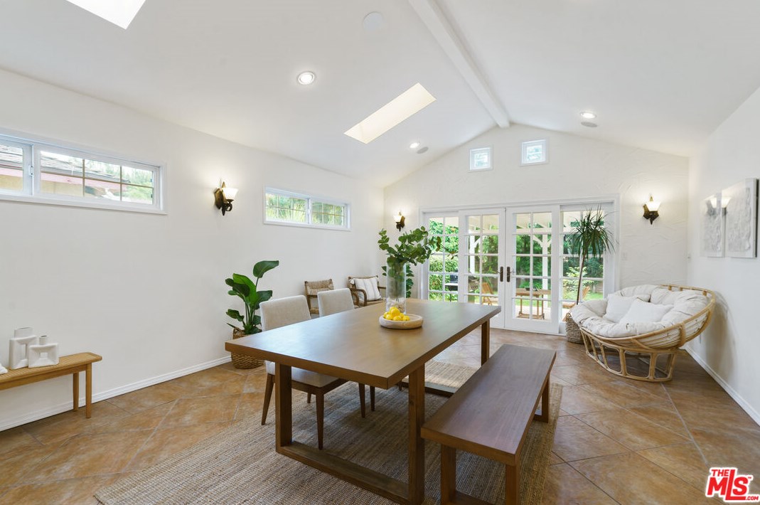 19606 Enadia Way, Los Angeles CA  91335-3621 exterior