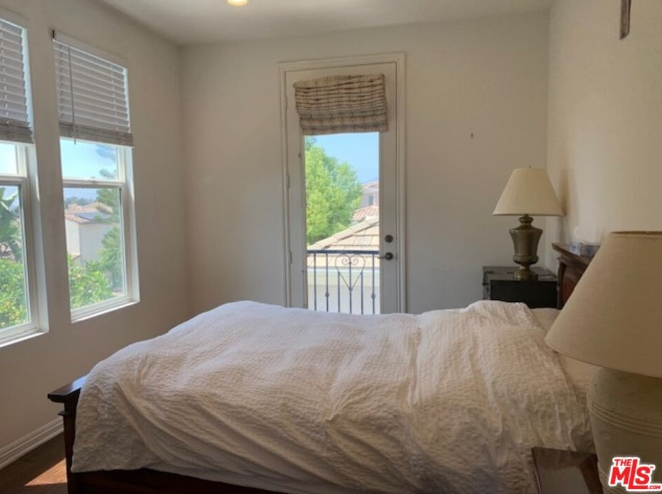 678 Milford St, Los Angeles CA  90042-2793 exterior