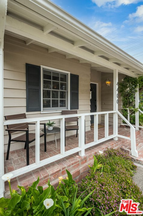 4400 Beeman Ave, North Hollywood CA  91604-1304 exterior