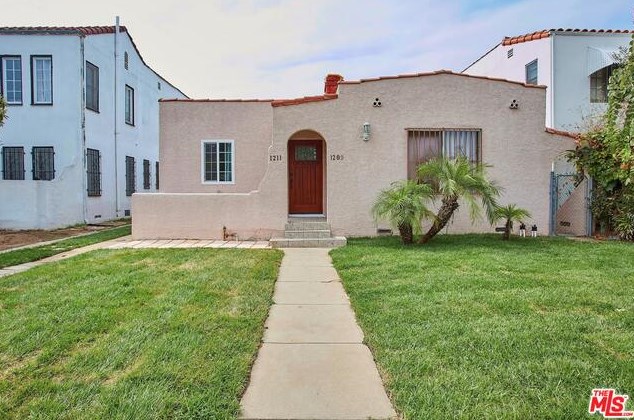 1209 Keniston Ave, Los Angeles CA  90019-1712 exterior