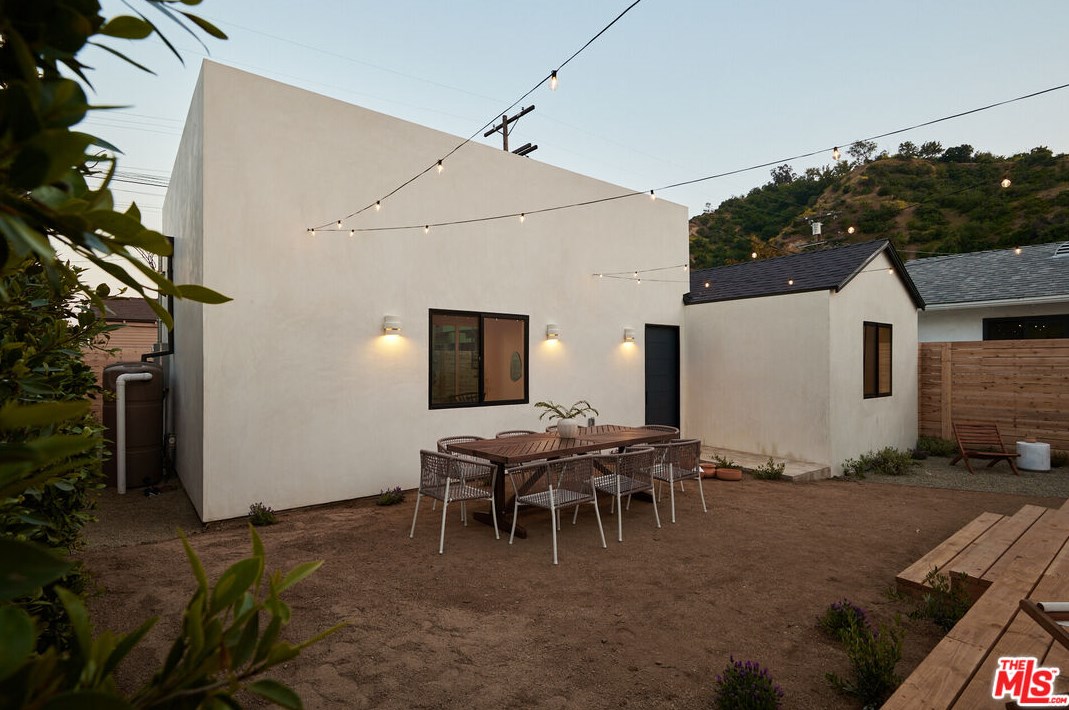 2242 Dorris Pl, Los Angeles CA  90031-1127 exterior