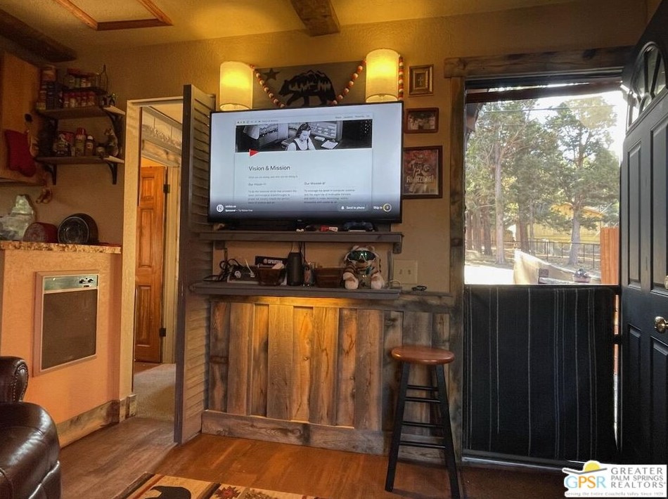 407 Garrick Way, Big Bear City CA  92314-8967 exterior