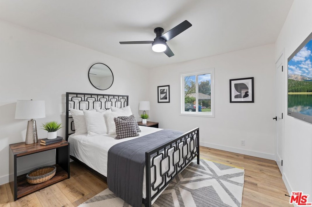 3937 Redwood Ave, Los Angeles CA  90066-4107 exterior