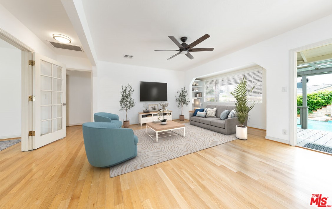 16638 Bermuda St, San Fernando CA  91344-5043 exterior