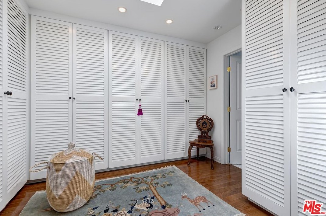 11123 Ophir Dr, Los Angeles CA  90024-1918 exterior