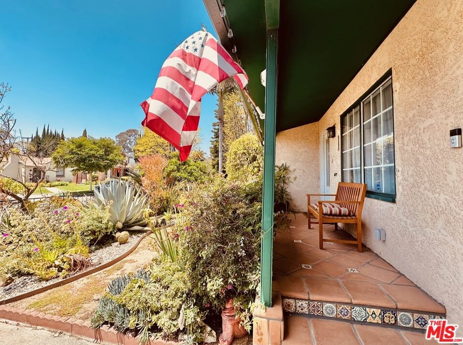 3130 Ivy St, Los Angeles CA  90034-3213 exterior