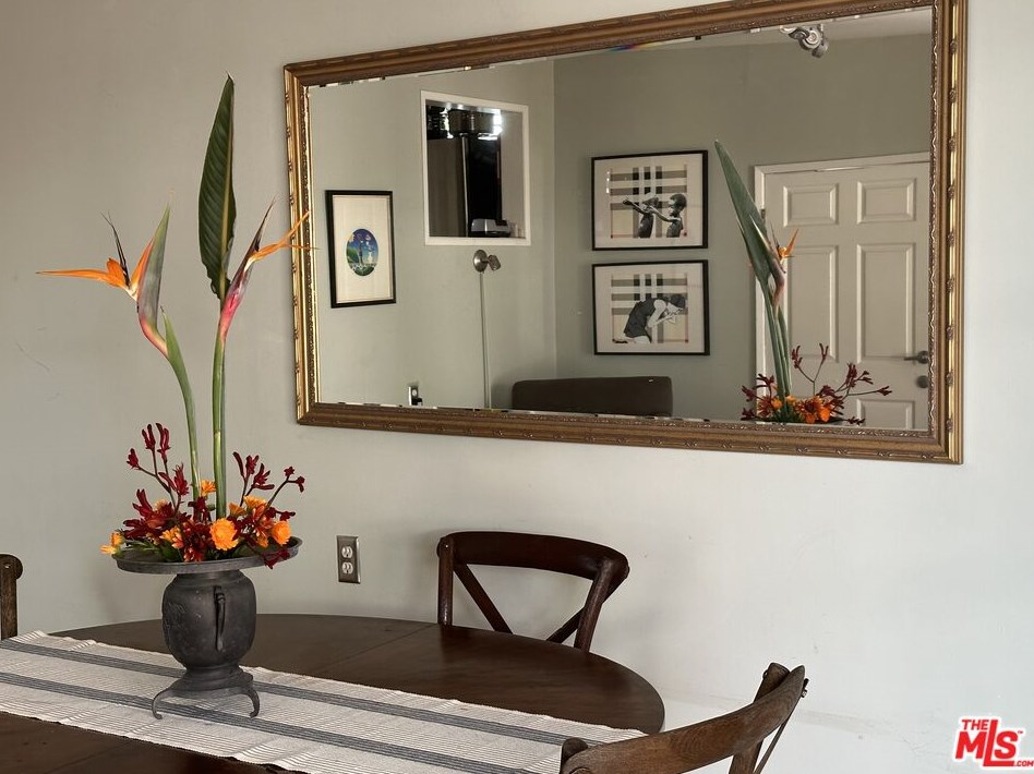3130 Ivy St, Los Angeles CA  90034-3213 exterior