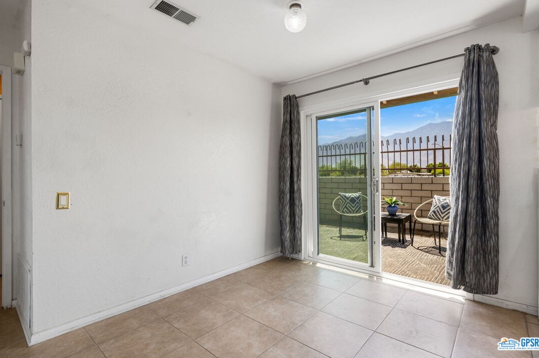 1 Lakeview Cir, Cathedral City CA  92234-6056 exterior