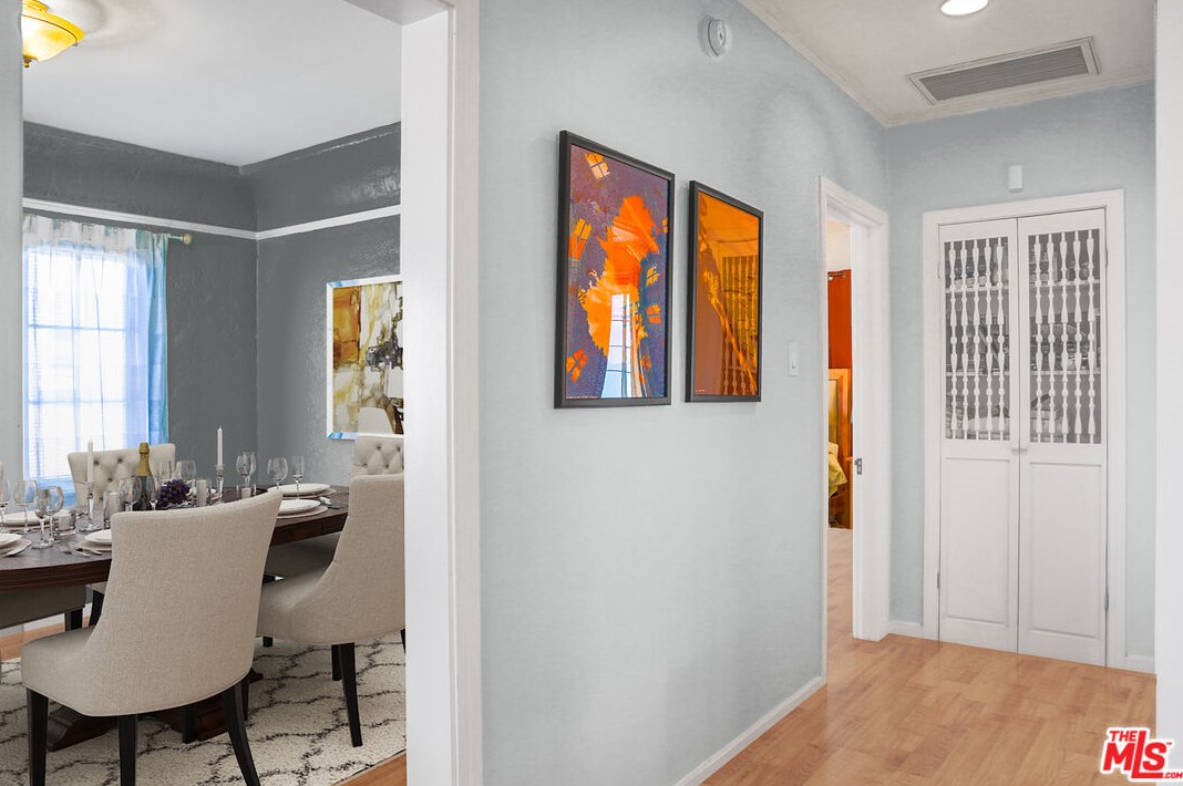 1244 Highland Ave, Los Angeles CA  90019-1733 exterior
