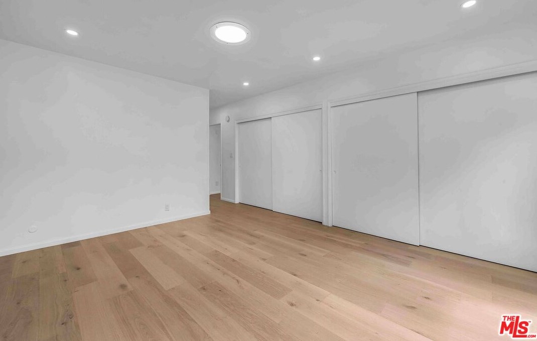 7907 Bleriot Ave, Los Angeles CA  90045-3003 exterior