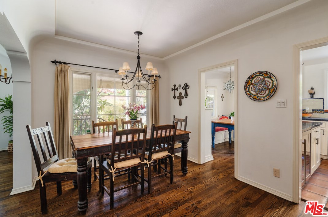 10568 Blythe Ave, Los Angeles CA  90064-3342 exterior