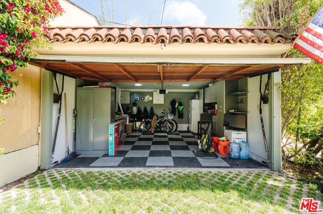 10568 Blythe Ave, Los Angeles CA  90064-3342 exterior