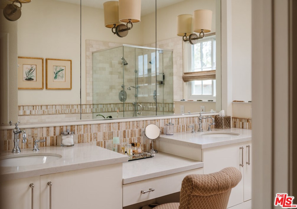 10568 Blythe Ave, Los Angeles CA  90064-3342 exterior