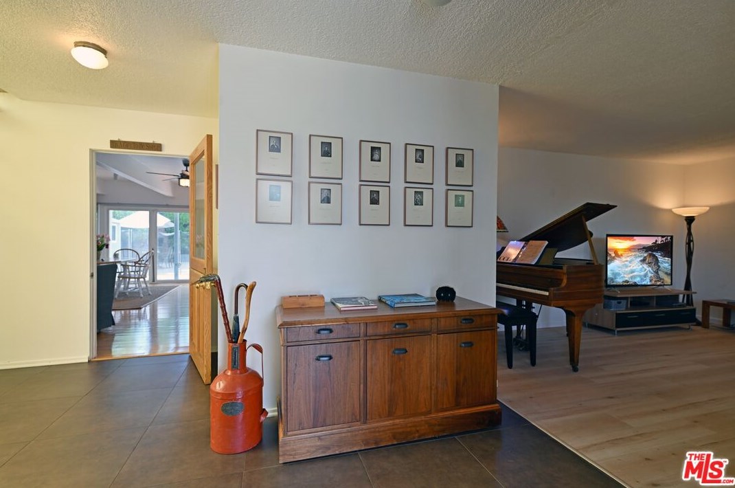 10597 Cushdon Ave, Los Angeles CA  90064-3336 exterior