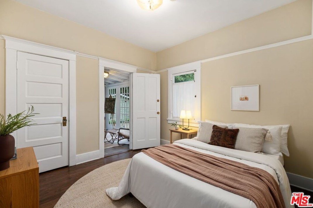 120 Harvard, Los Angeles CA  90062-1734 exterior