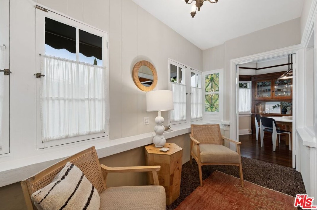 120 Harvard, Los Angeles CA  90062-1734 exterior