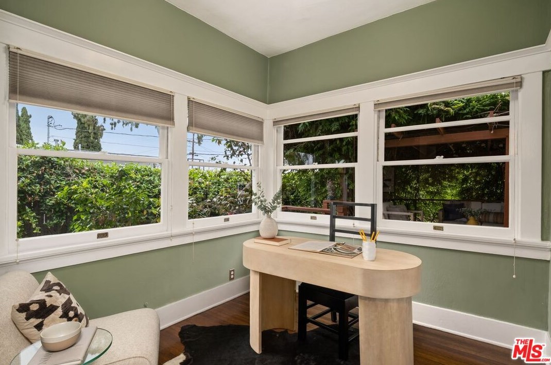 120 Harvard, Los Angeles CA  90062-1734 exterior