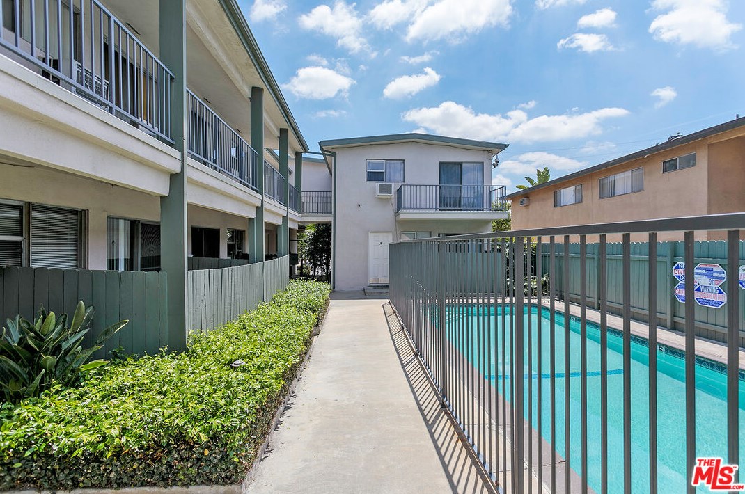 101 Beacon St, Alhambra CA  91801-3815 exterior