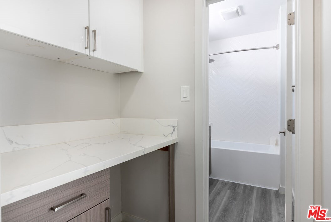 12111 Washington Pl, Los Angeles CA  90066-5276 exterior
