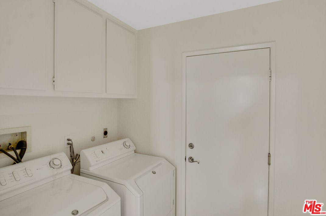 665 Twin Hills Dr, Banning CA  92220-5229 exterior