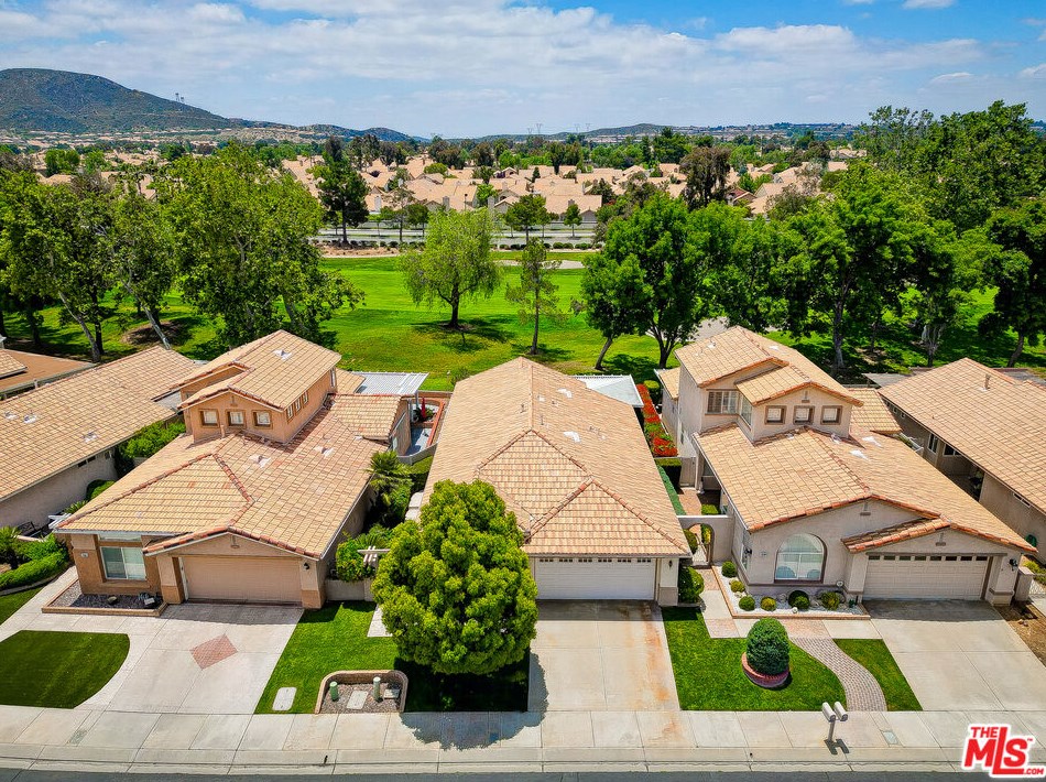 665 Twin Hills Dr, Banning CA  92220-5229 exterior
