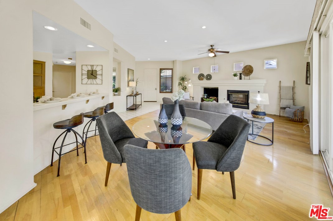 665 Twin Hills Dr, Banning CA  92220-5229 exterior