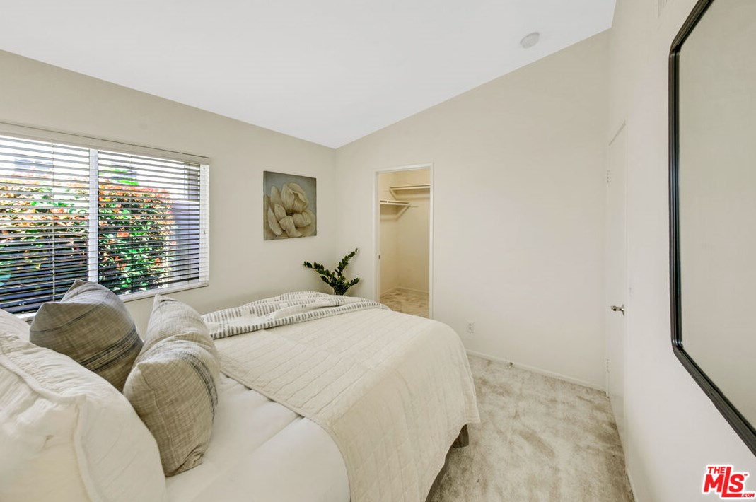 665 Twin Hills Dr, Banning CA  92220-5229 exterior