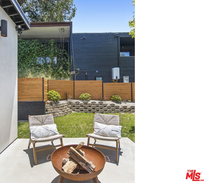 2326 Ewing St, Los Angeles CA  90039-3125 exterior
