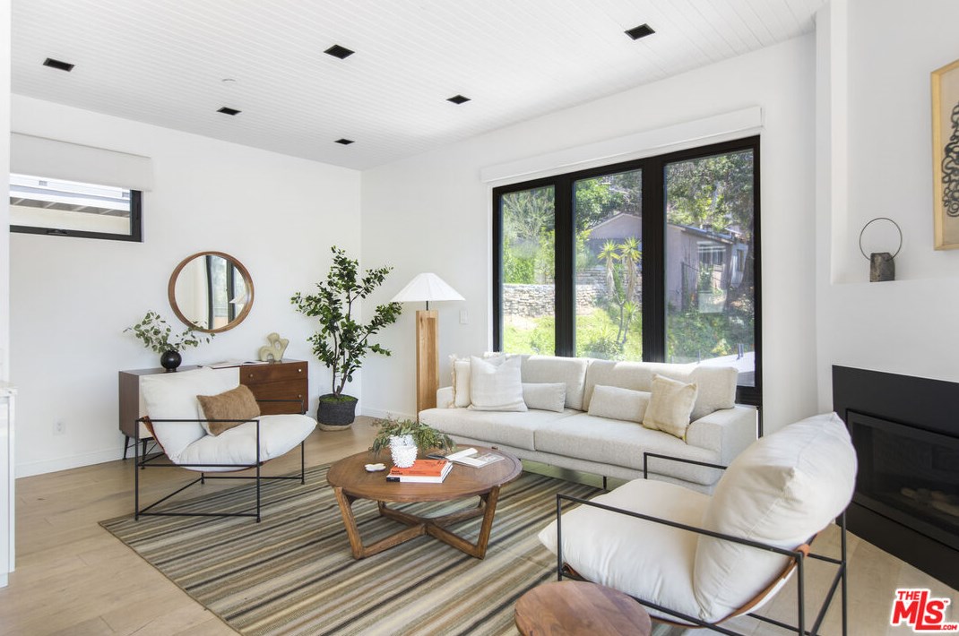 2326 Ewing St, Los Angeles CA  90039-3125 exterior