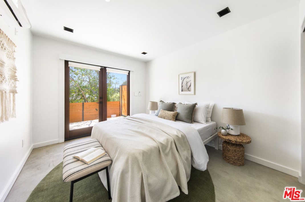 2326 Ewing St, Los Angeles CA  90039-3125 exterior