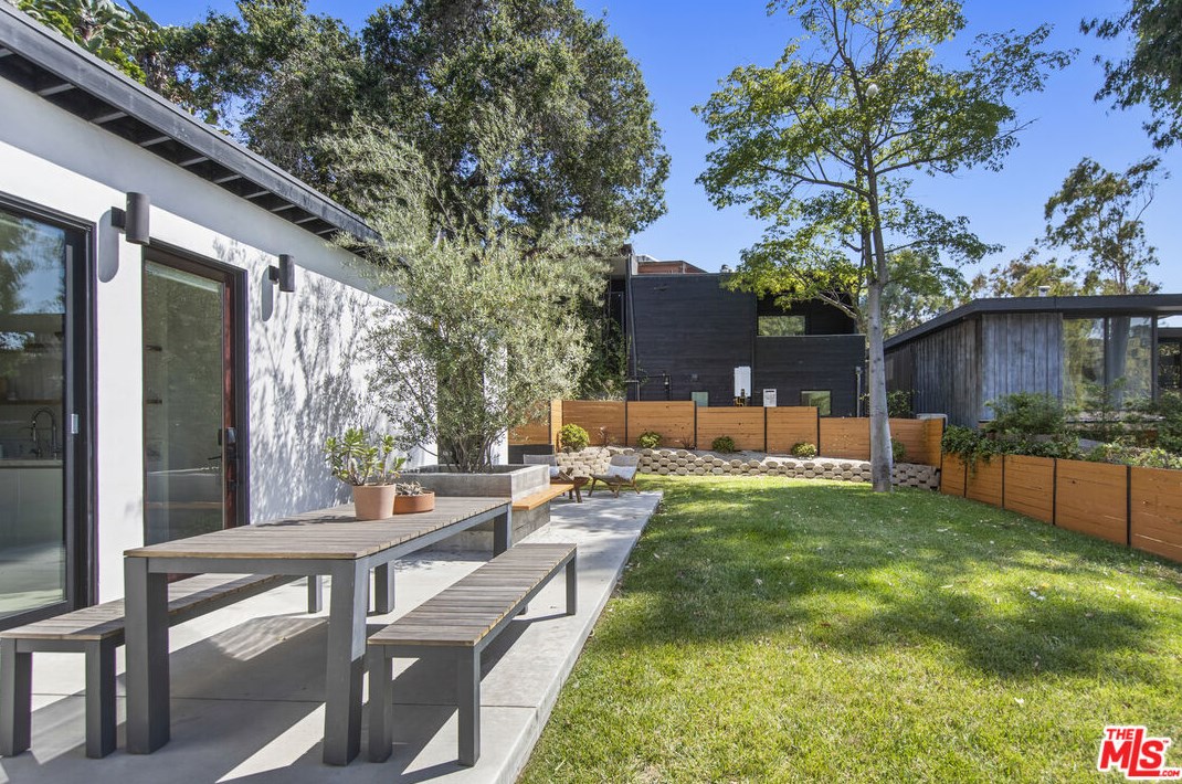 2326 Ewing St, Los Angeles CA  90039-3125 exterior