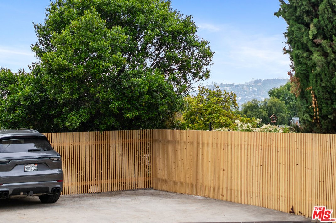 3174 Weldon Ave, Los Angeles CA  90065-2953 exterior