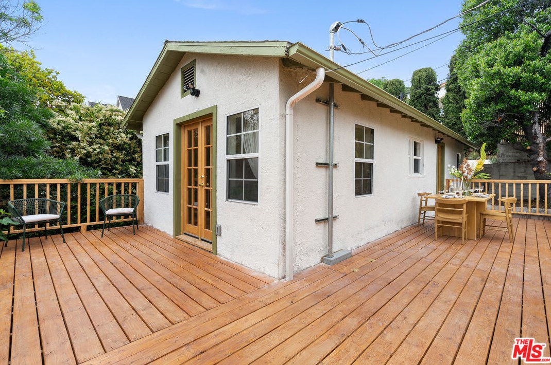 3174 Weldon Ave, Los Angeles CA  90065-2953 exterior