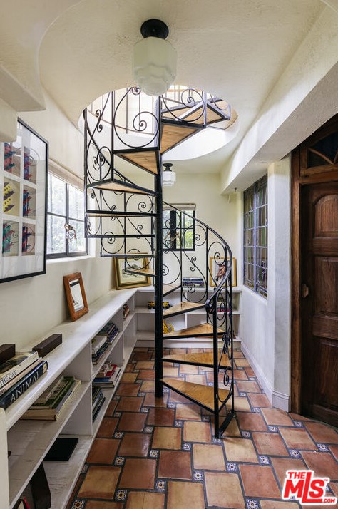 2443 Gower St, Los Angeles CA  90004-1303 exterior