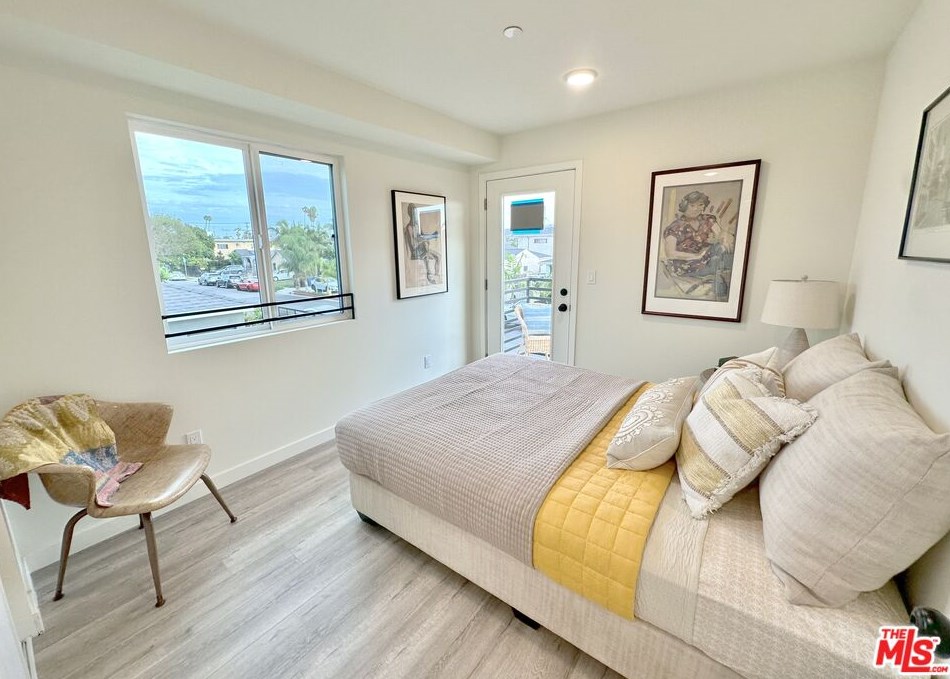 5563 Carlin St, Los Angeles CA  90016-2543 exterior